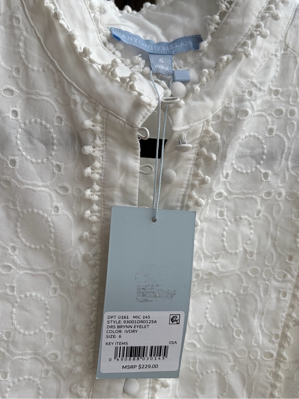 🆕🤍Antonio Melani White Eyelet Lace Dress Size 6 Boho Cottagecore Front Mini - Picture 15 of 17